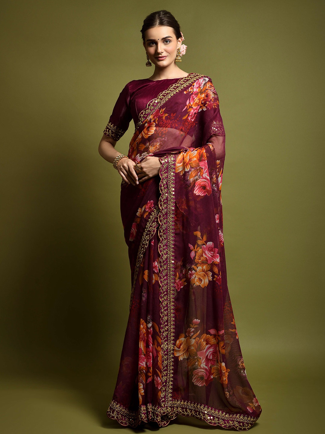 

VEERAX Floral Printed Embroidered Saree, Maroon