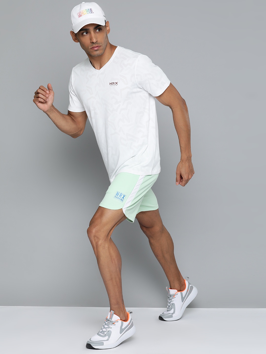 

HRX by Hrithik Roshan Men Brand Logo Printed V-Neck Rapid-Dry Sports T-shirt, White