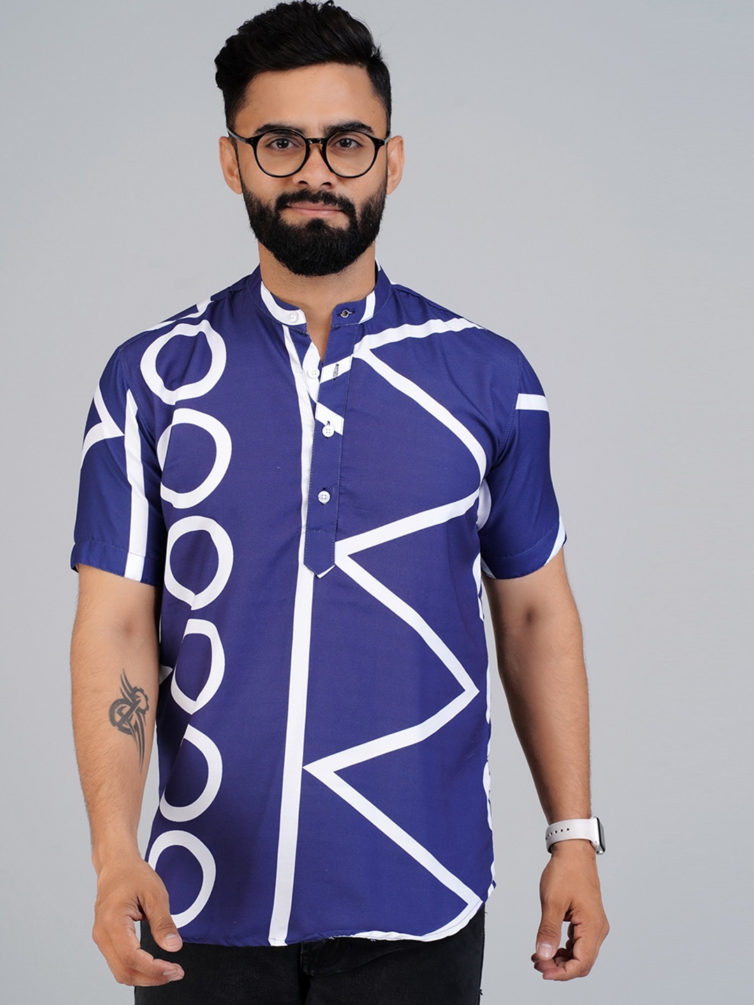 

Elepants Mandarin Collar Geometric Printed Kurta, Blue