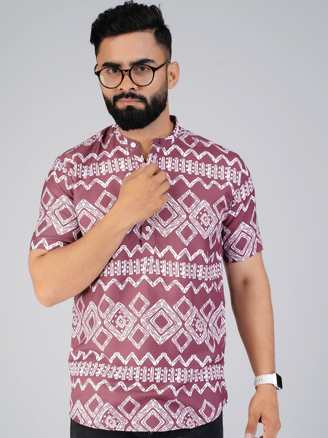 

Elepants Mandarin Collar Geometric Printed Kurta, Red
