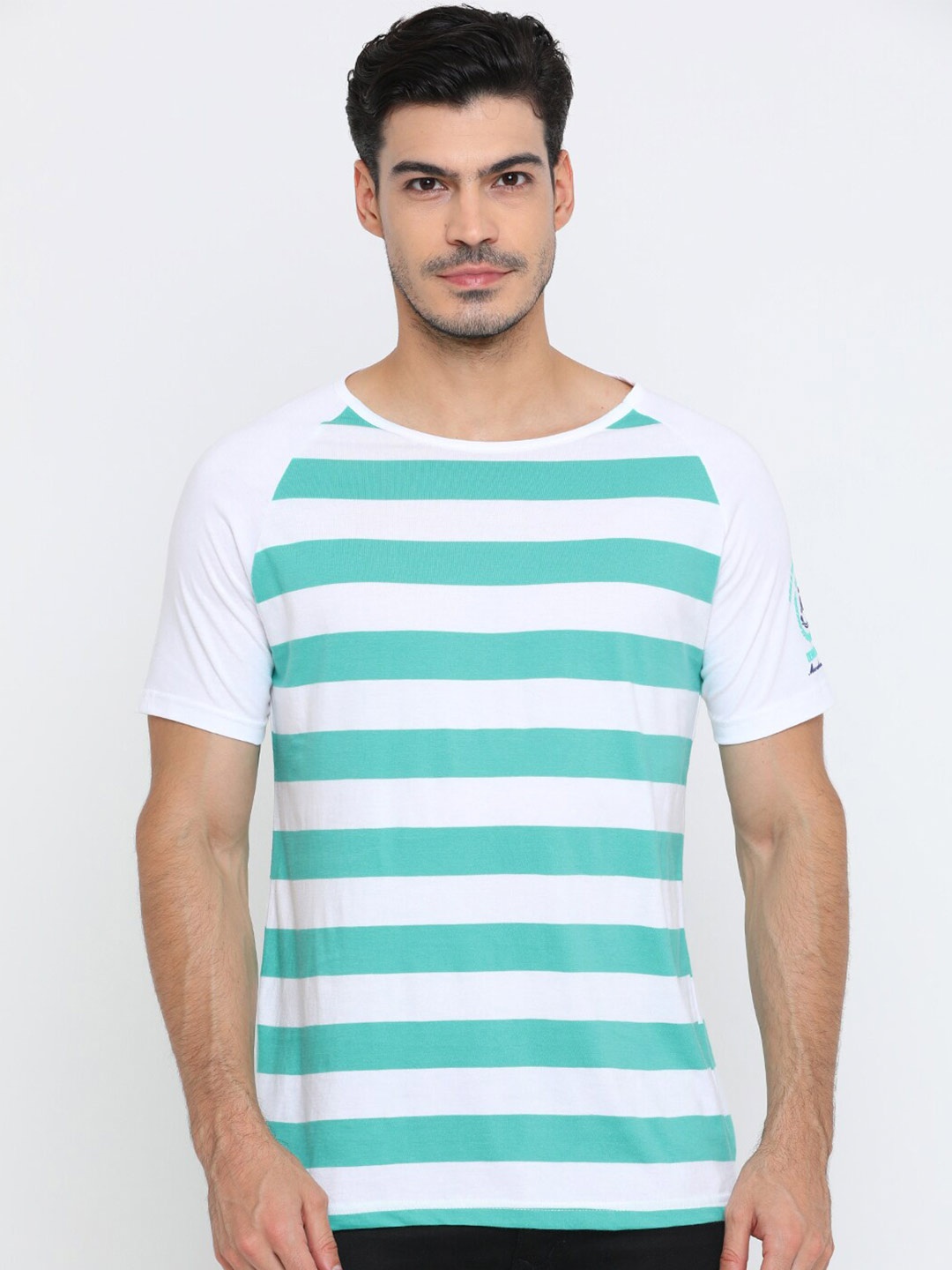 

Masculino Latino Striped Raglan Sleeves Cotton T-shirt, Green