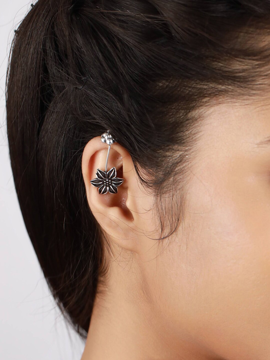 

Sangria Set of 2 Silver-Plated Floral Ear Cuff Earrings