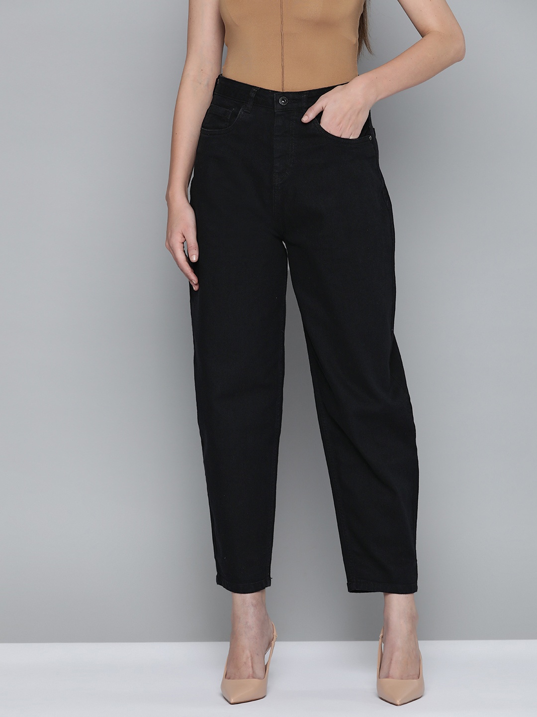 

Chemistry Women Mid-Rise Stretchable Slouchy-Fit Jeans, Black