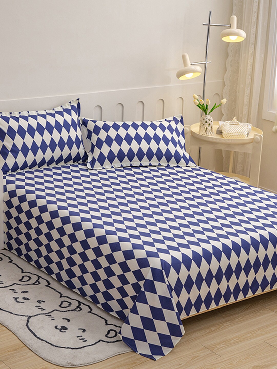 

JC HOME Blue & White Geometric 140 TC Queen Bedsheet with 2 Pillow Covers