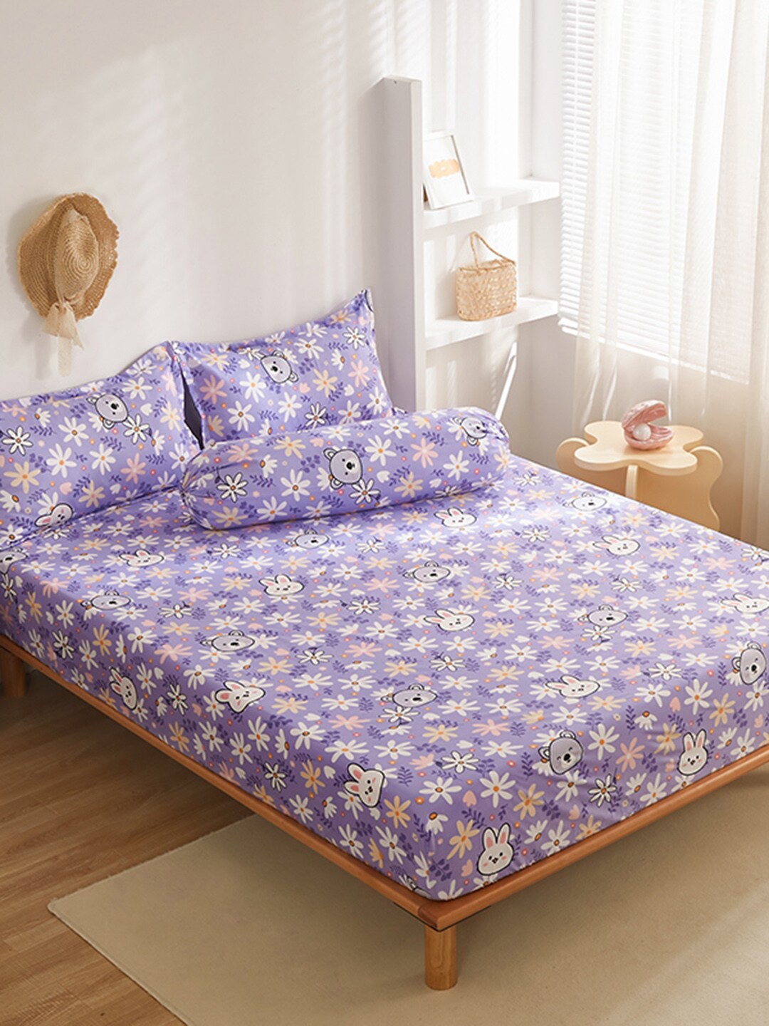 

JC HOME Purple & White Floral Printed 150 TC Fitted King Bedsheet & 2 Pillow Covers