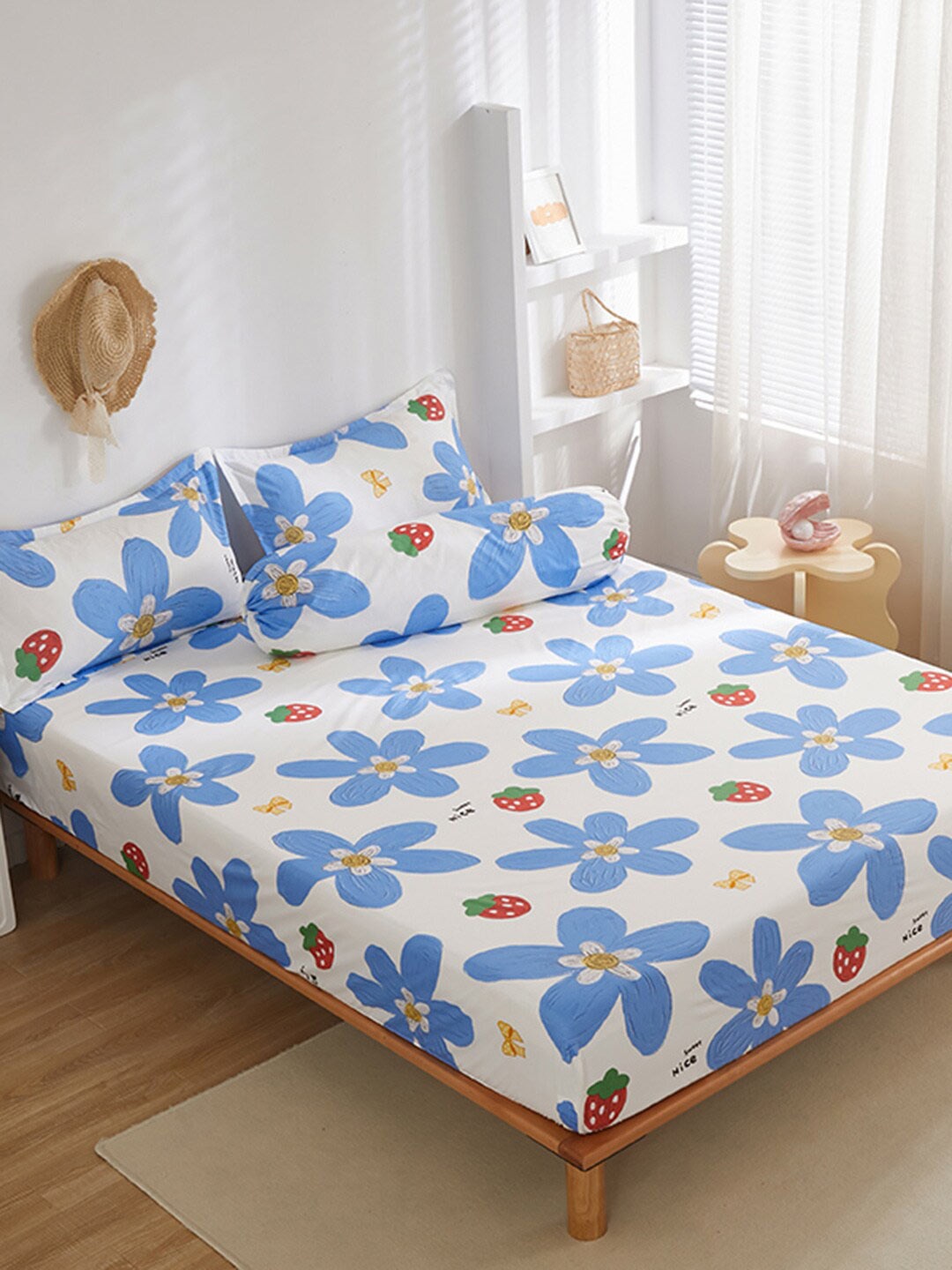 

JC HOME White & Blue Floral Printed 150 TC Fitted King Bedsheet & 2 Pillow Covers