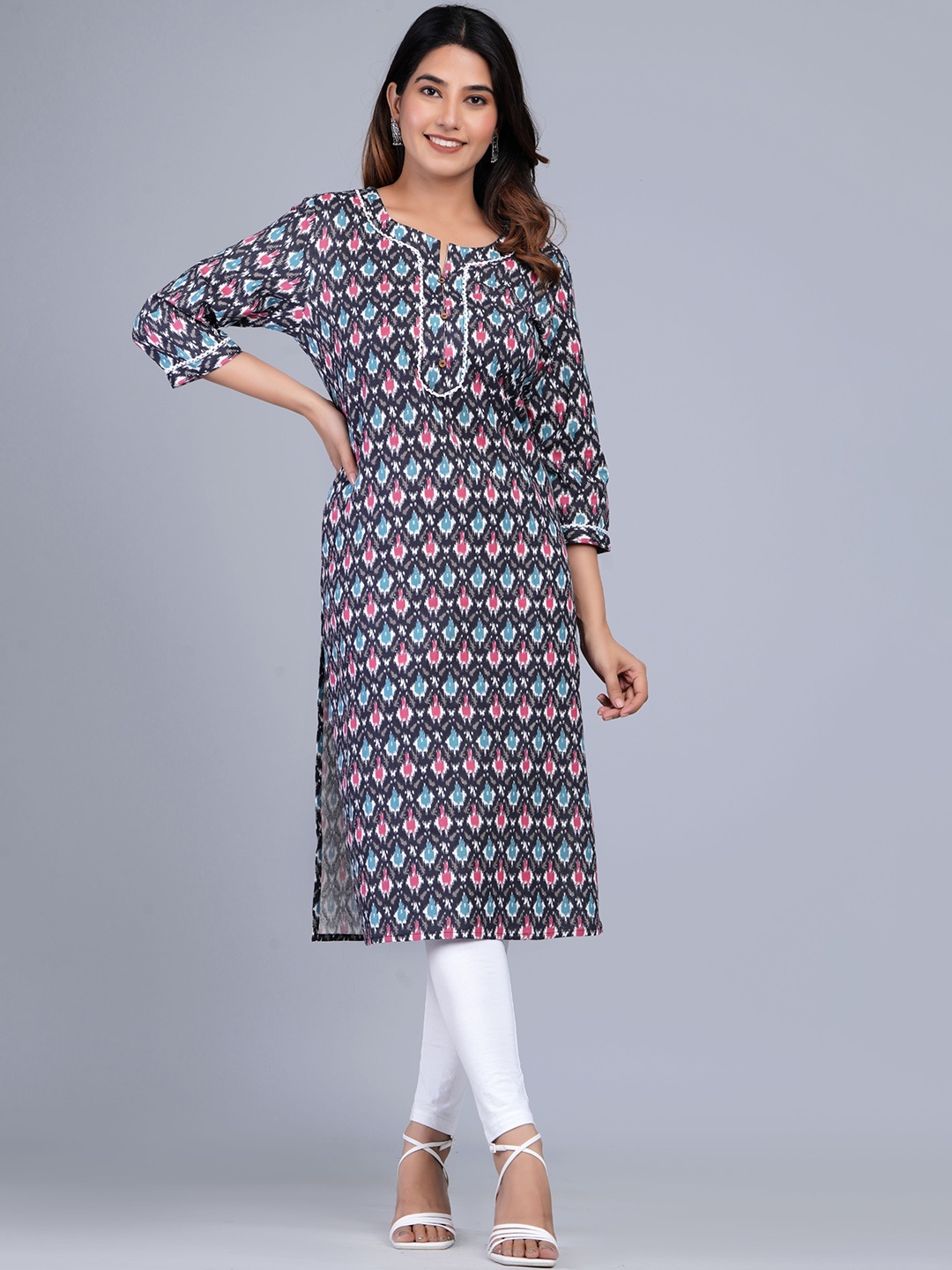 

The Kurta Express Geometric Ikat Printed Cotton Kurta, Black