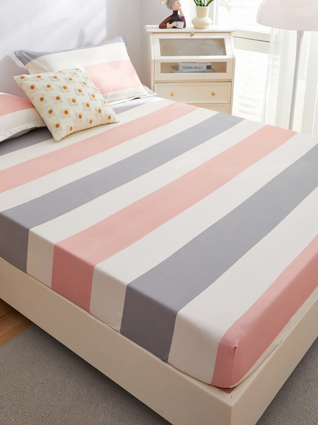 

JC HOME Grey & White Striped 160 TC Fitted Queen Bedsheet with 2 Pillow Covers