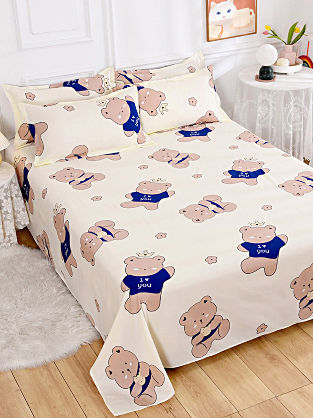 

JC HOME Cream-Coloured & Blue Graphic 140 TC King Bedsheet with 2 Pillow Covers