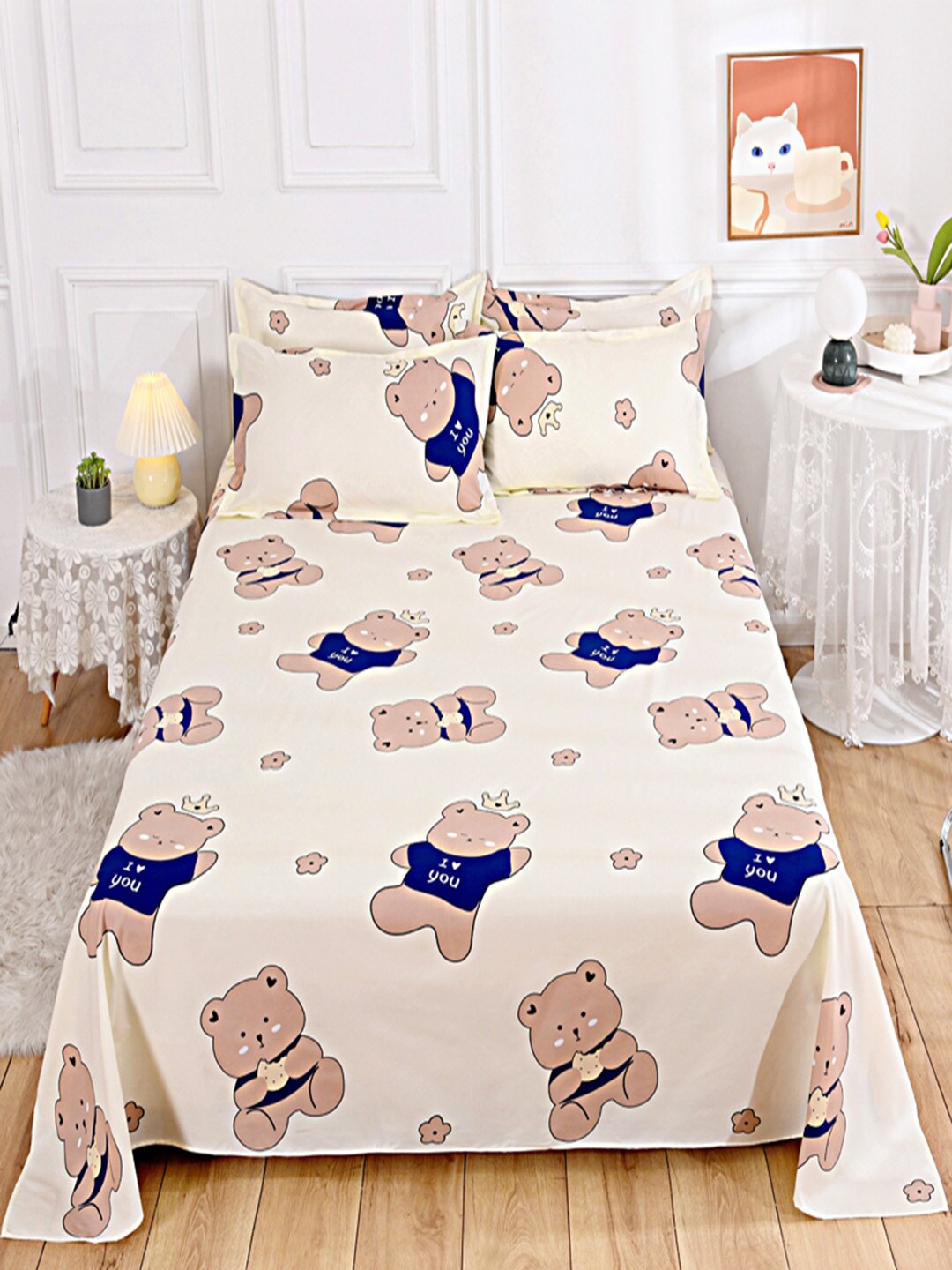 

JC HOME White & Blue Graphic 140 TC King Bedsheet With 2 Pillow Covers