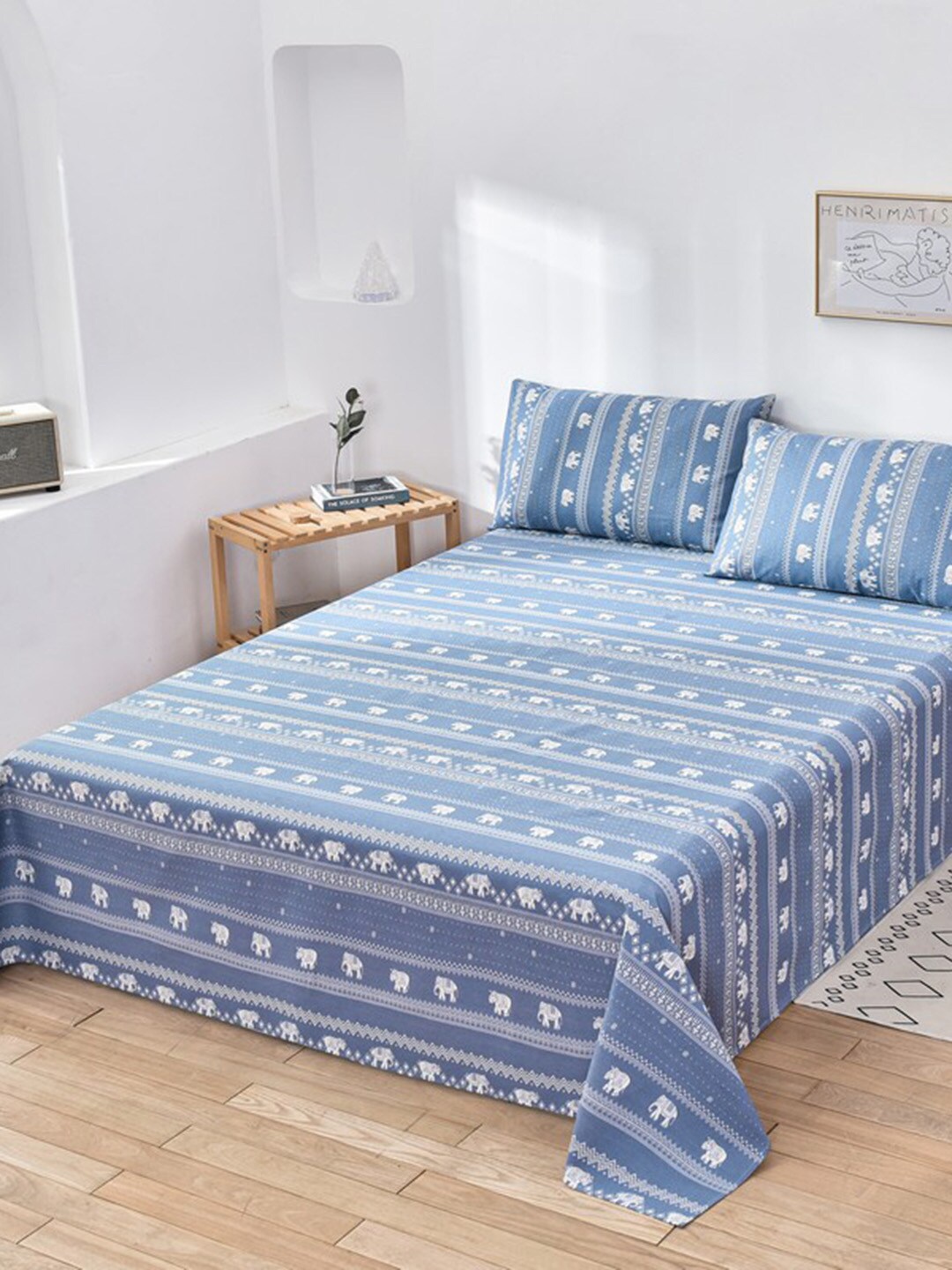 

JC HOME Blue & White Ethnic Motifs 160 TC King Bedsheet With 2 Pillow Covers