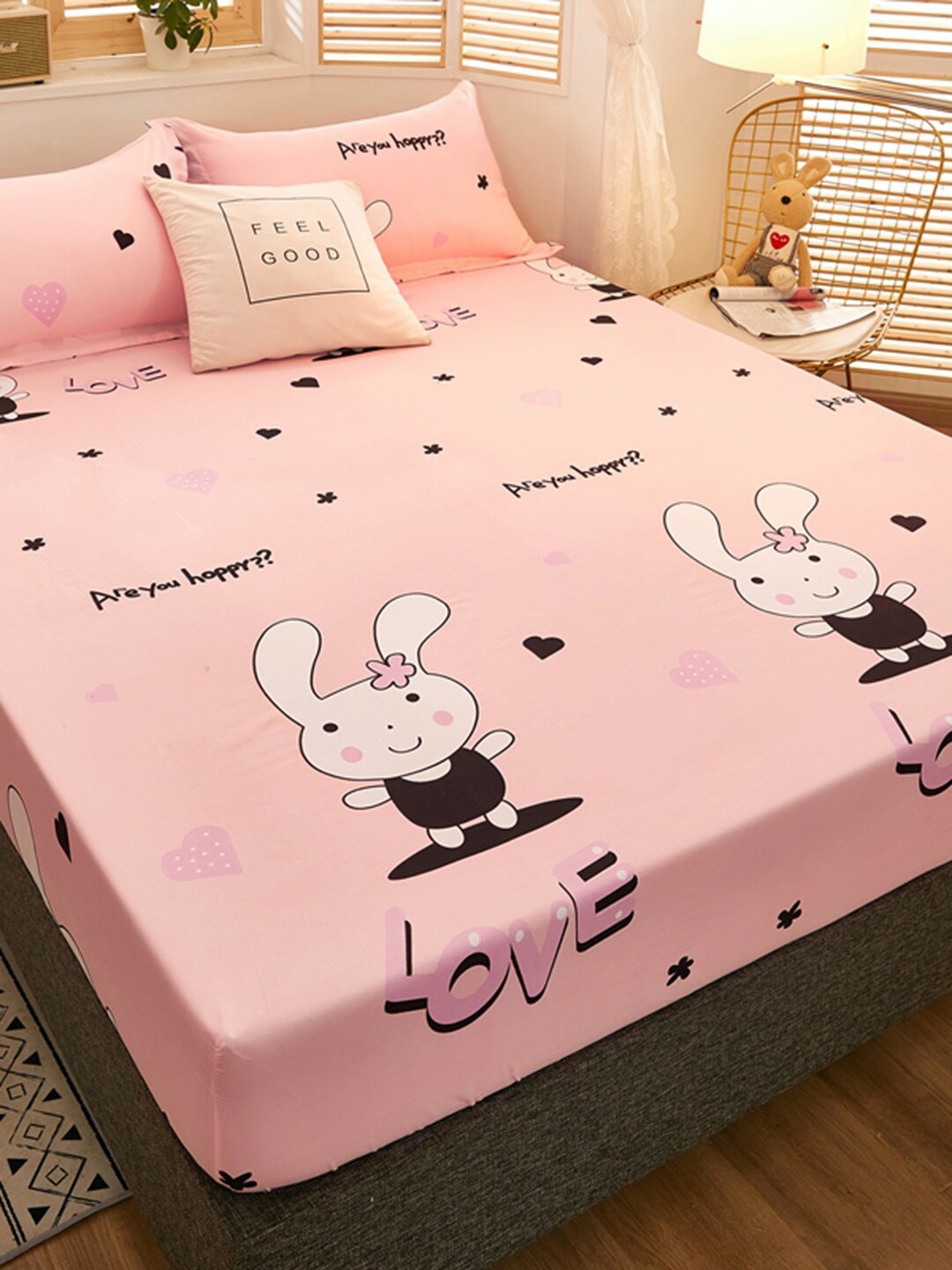 

JC HOME Pink & Black Graphic Printed 160 TC Fitted Queen Bedsheet & 2 Pillow Covers