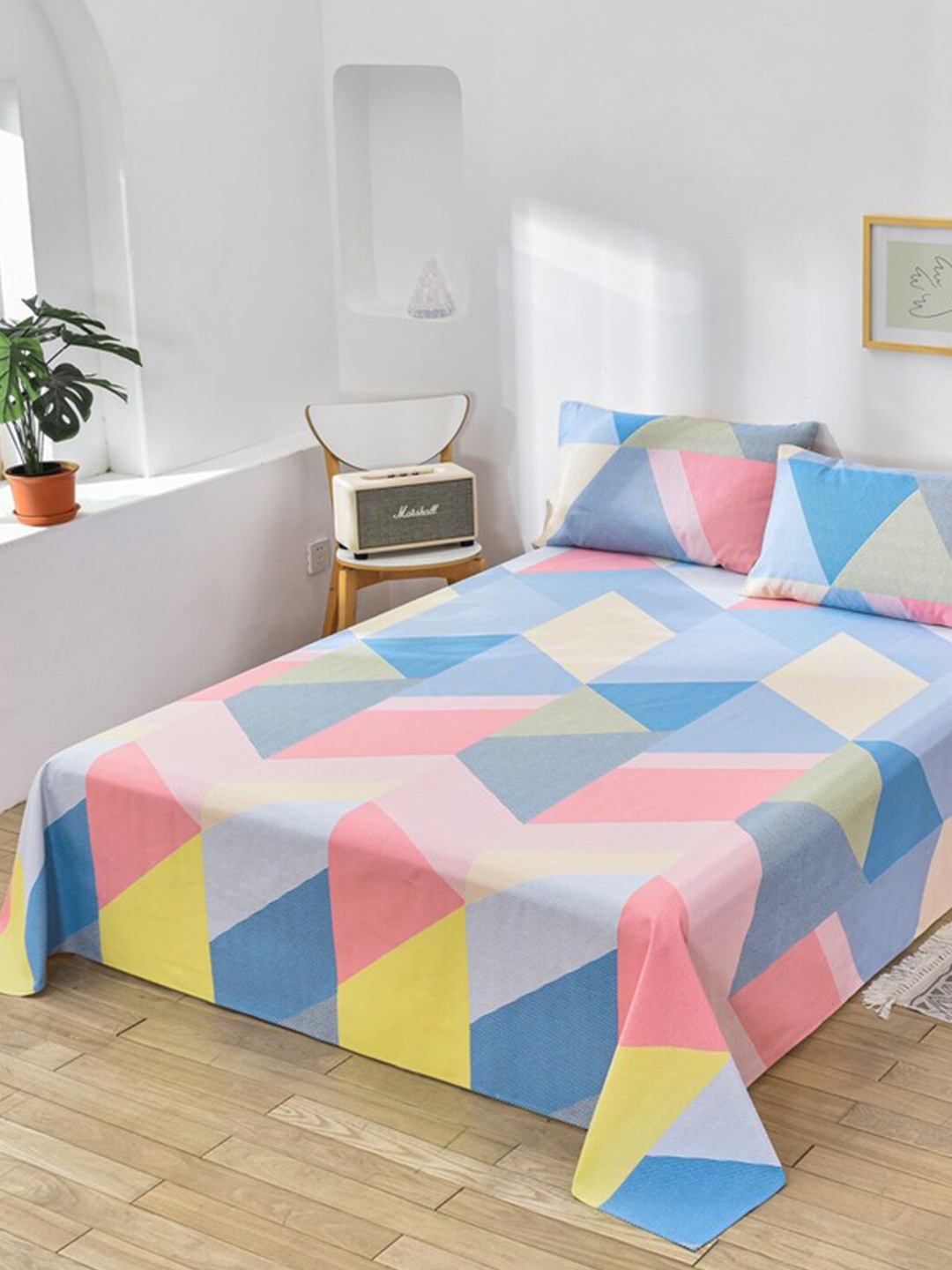 

JC HOME White & Yellow Printed 160 TC Queen Bedsheet & 2 Pillow Covers