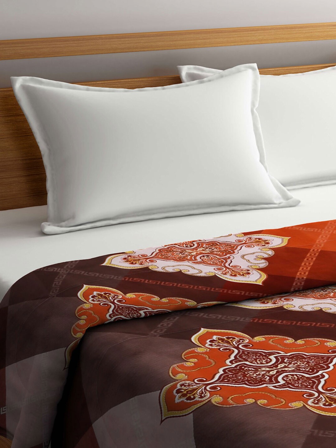 

FABINALIV Brown & Maroon Ethnic Motifs AC Room 400 GSM Double Bed Comforter
