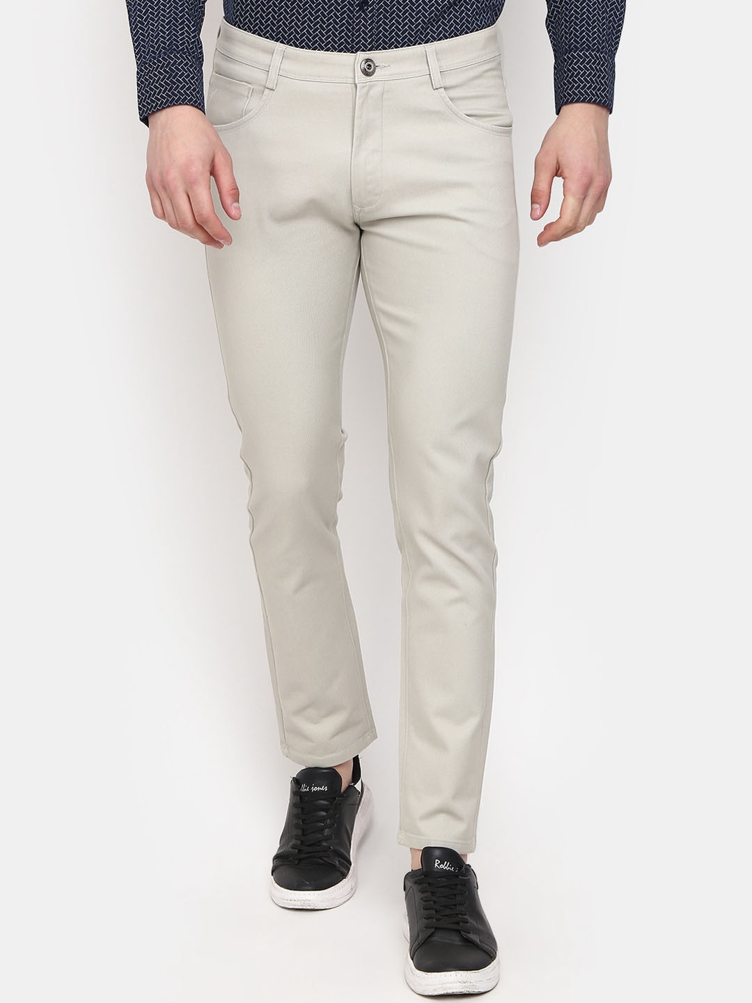 

V-Mart Men Mid-Rise Slim Fit Casual Cotton Trousers, Grey