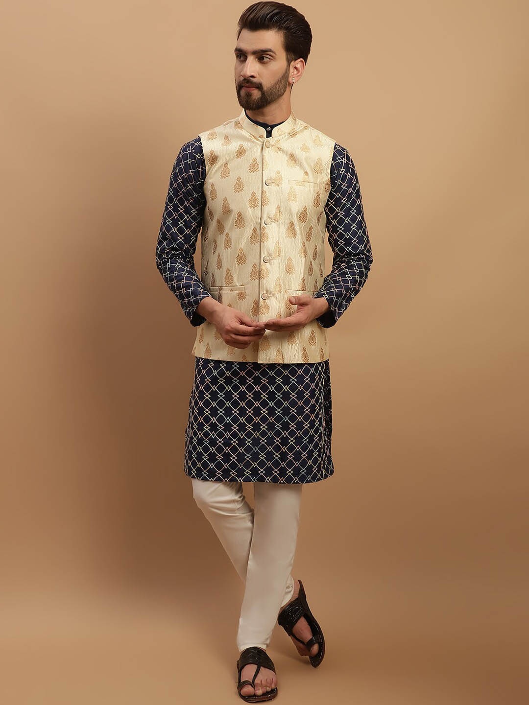 

SOJANYA Geometric Embroidered Regular Kurta With Churidar & Nehru Jacket, Navy blue