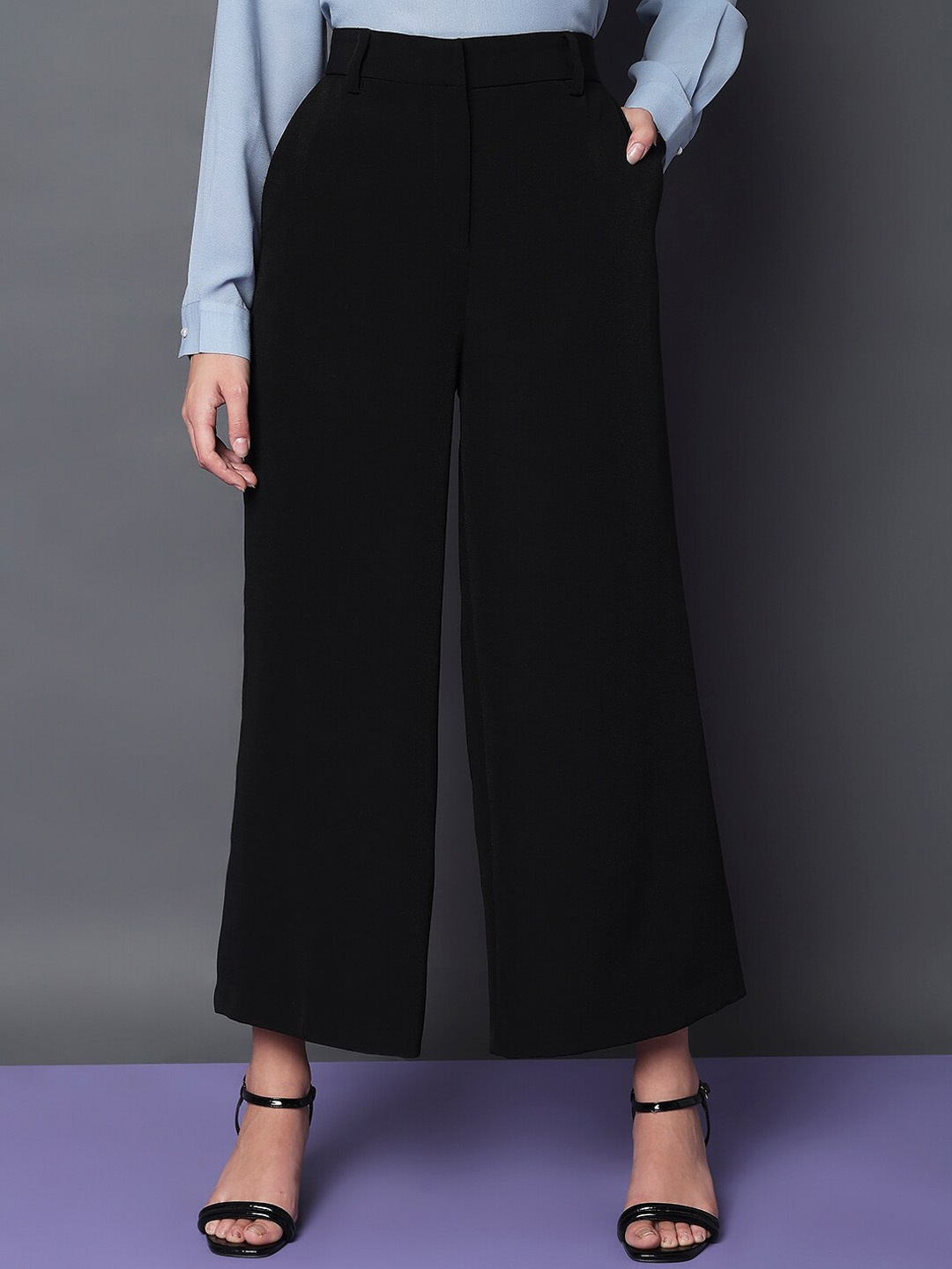 

Vero Moda Women High-Rise Parallel Trousers, Black