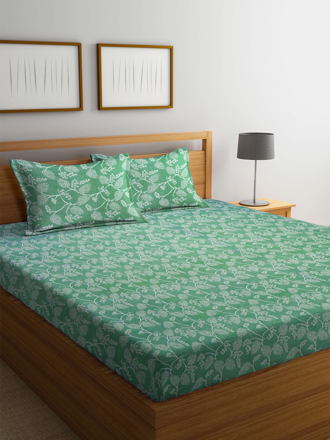 

FABINALIV Green & White Floral Design 350 TC Cotton King Size Bedsheet & 2 Pillow Covers