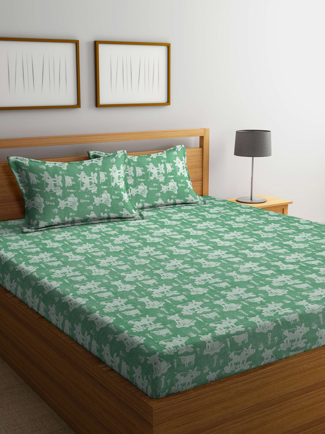

FABINALIV Green & White Cartoon Design 350 TC Cotton King Size Bedsheet & 2 Pillow Covers