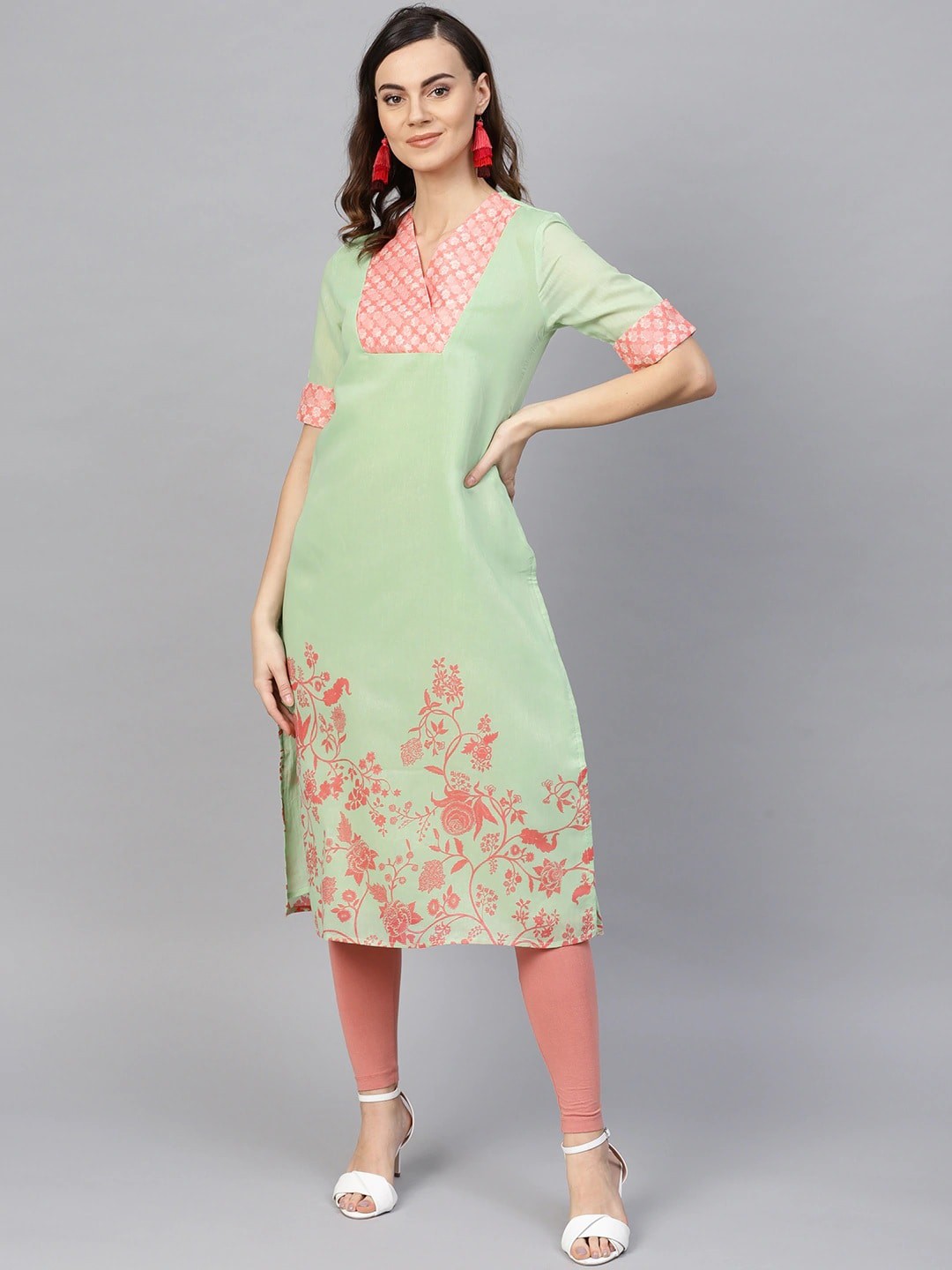

RARE Green & Peach Coloured Floral Printed V Neck Kurta