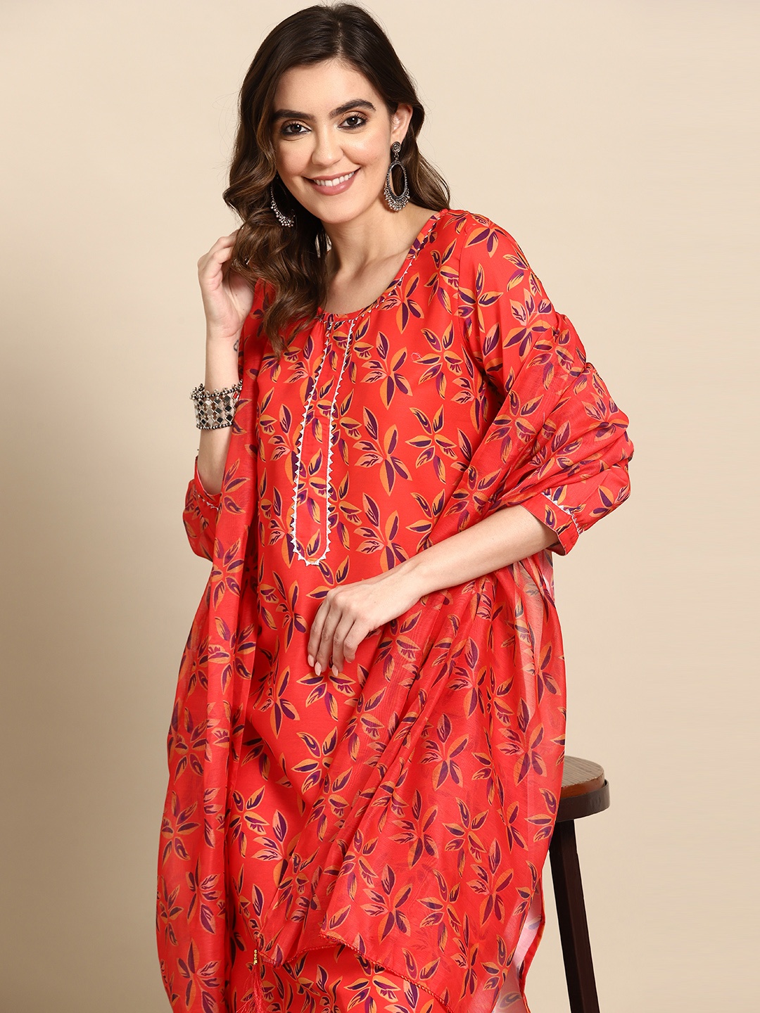 

Sangria Floral Printed Gotta Patti Kurta With Salwar & Dupatta, Orange