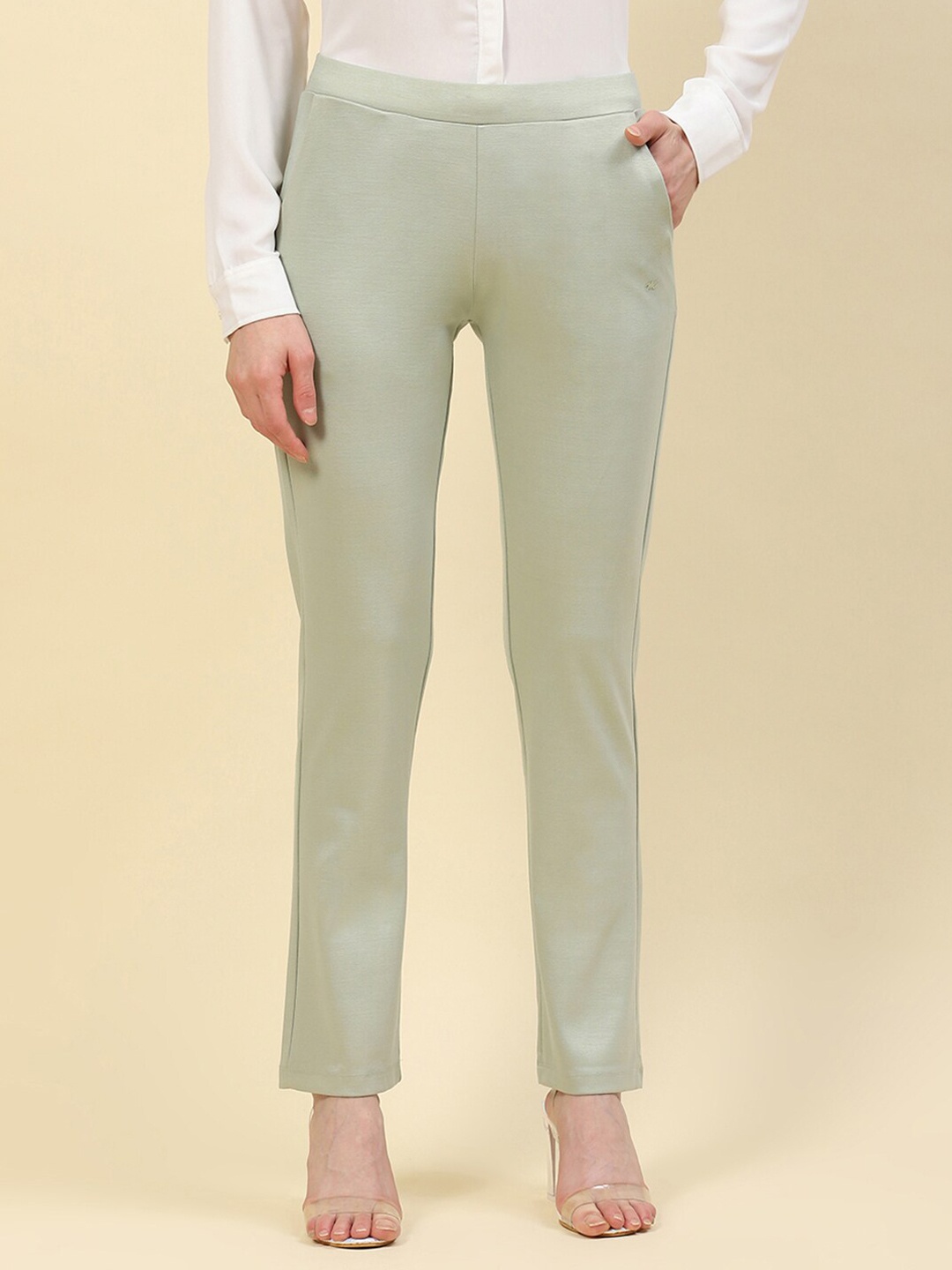 

Monte Carlo Women Regular Fit Trousers, Green