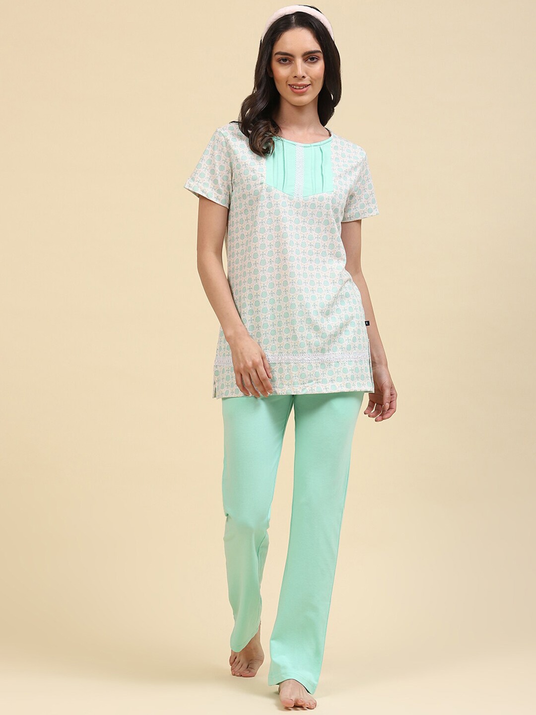 

Monte Carlo Geometric Printed Night Suit, White