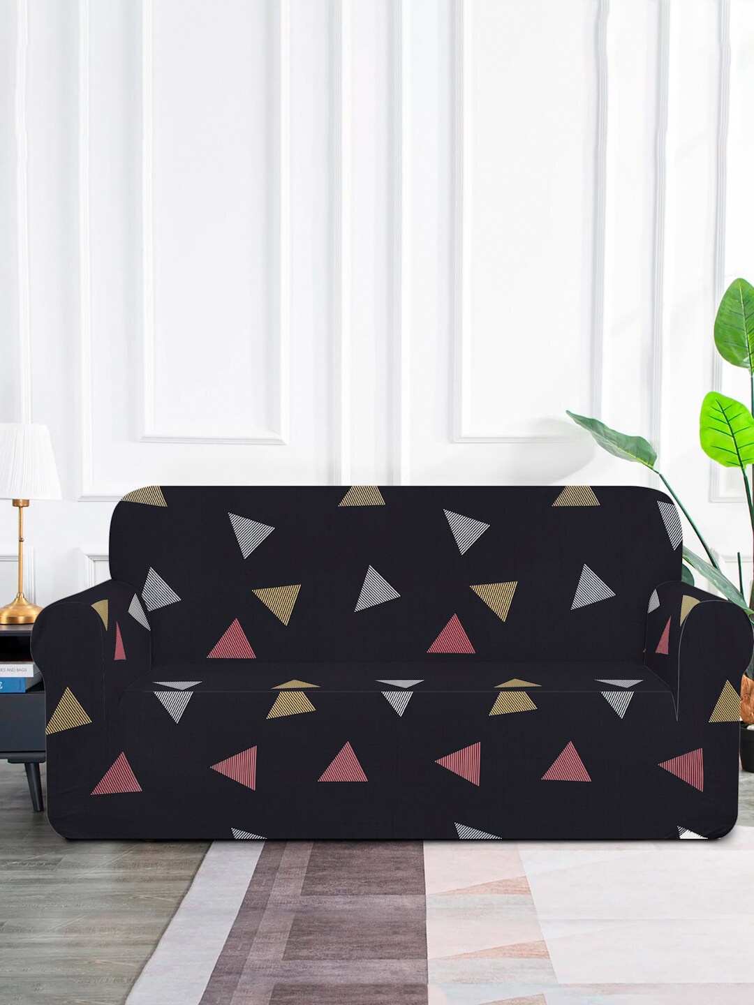 

Slushy Mushy 3-Pcs Black& Red Geometric Printed 5-Seater Sofa Covers