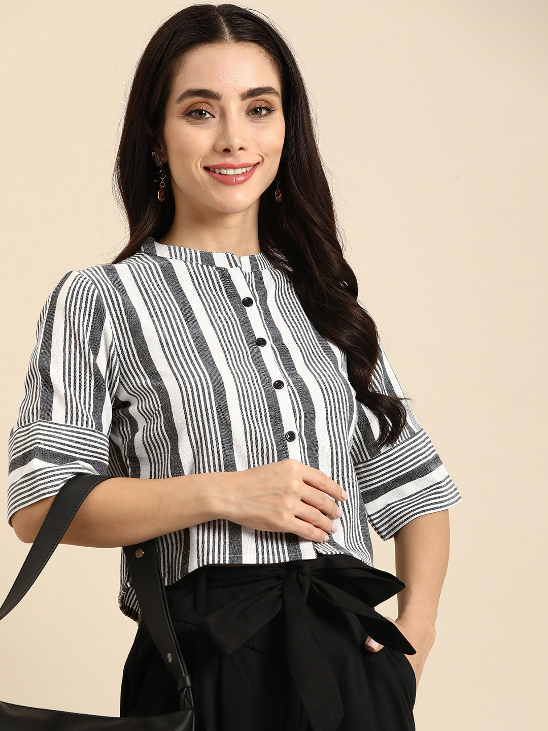 

Anouk Vertically Striped Monochrome Shirt Style Crop Top, White