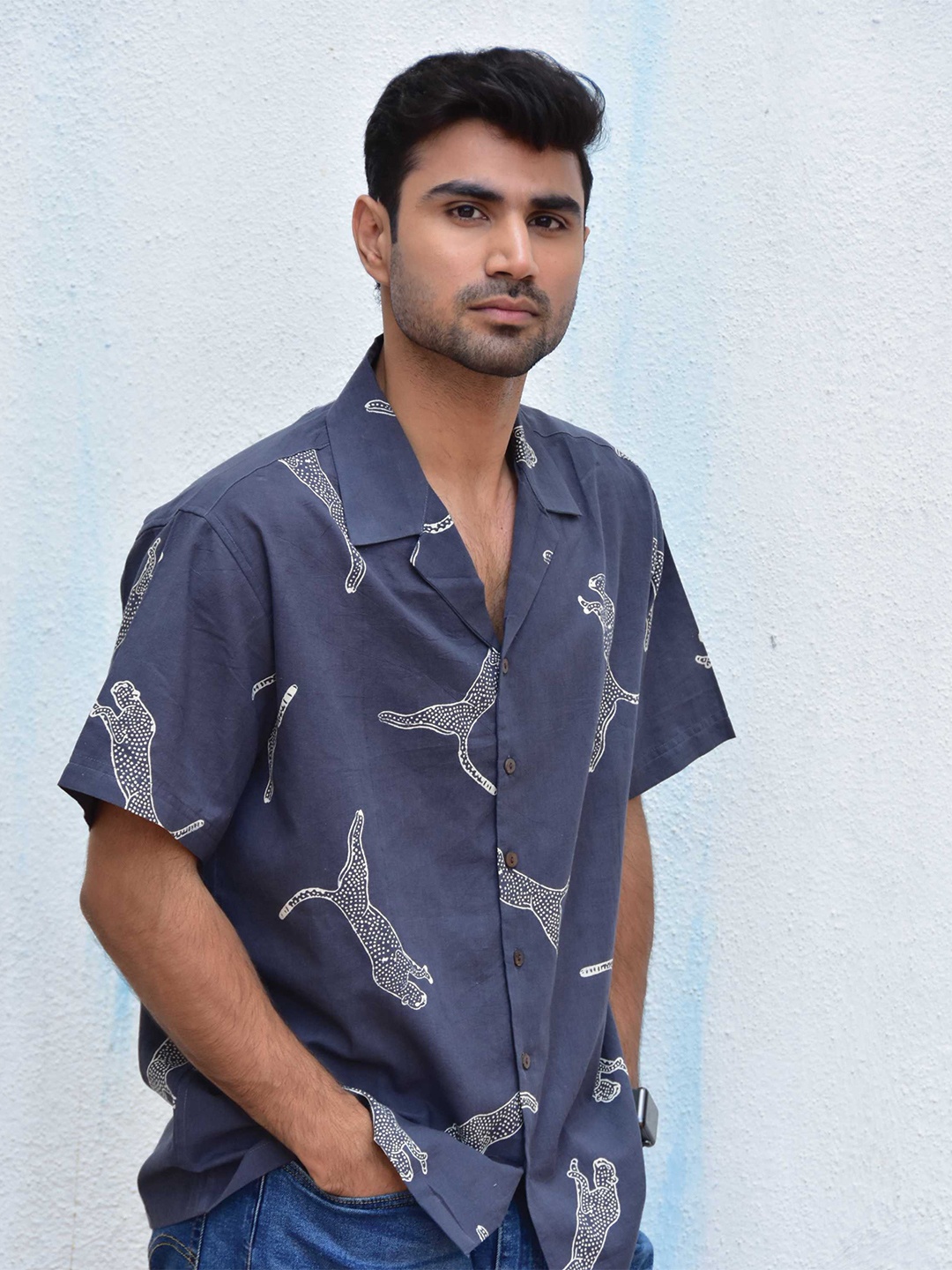 

Chidiyaa Original Graphic Printed Pure Cotton Casual Shirt, Grey