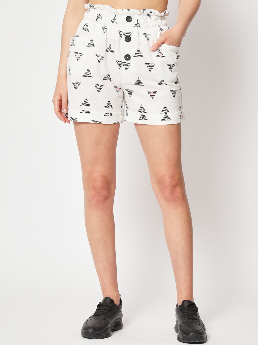 

Zastraa Women White Geometric Printed Slim Fit High-Rise Pure Cotton Shorts