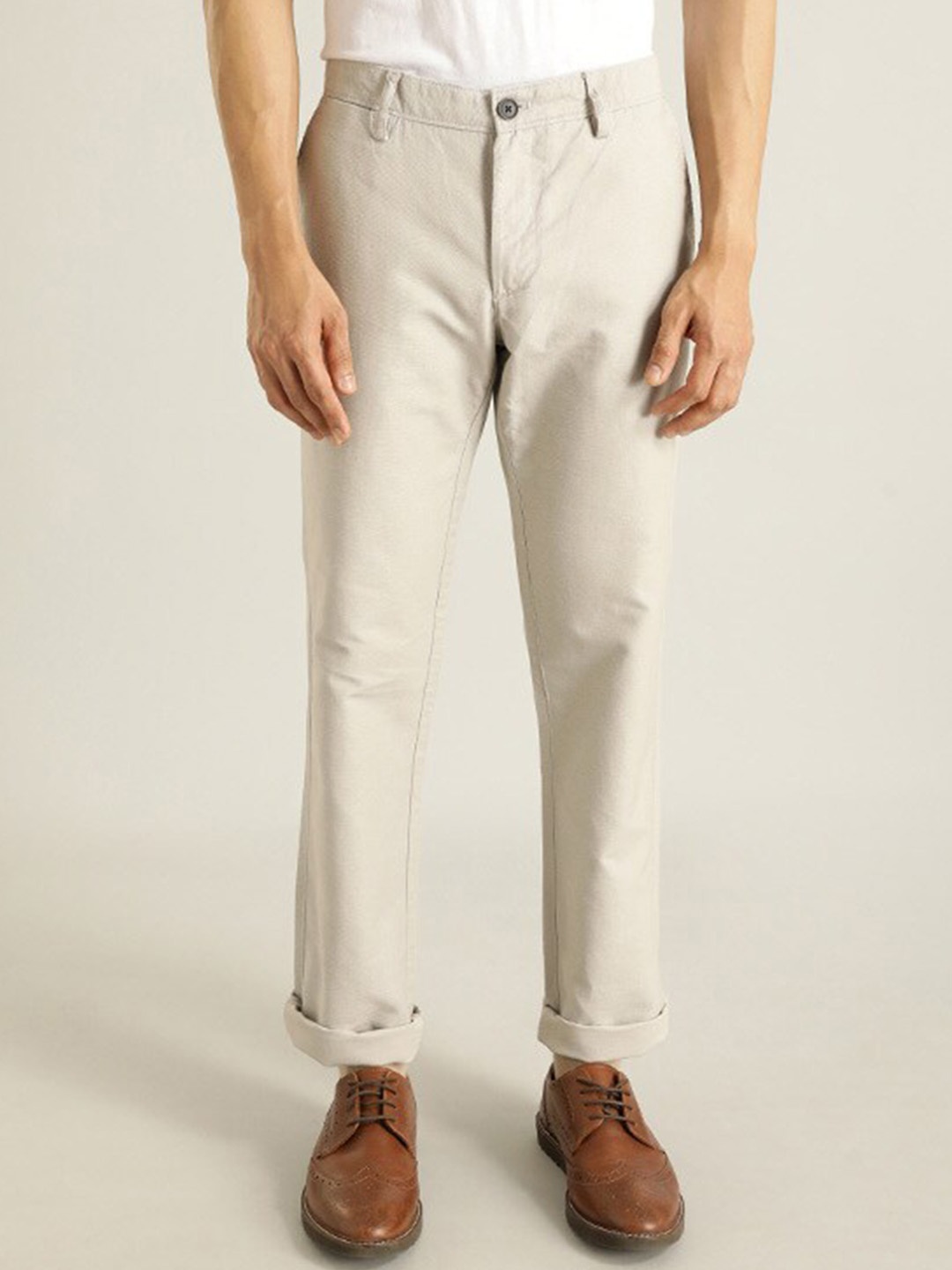 

Indian Terrain Men Brooklyn Mid-Rise Slim Fit Chinos Trousers, Cream