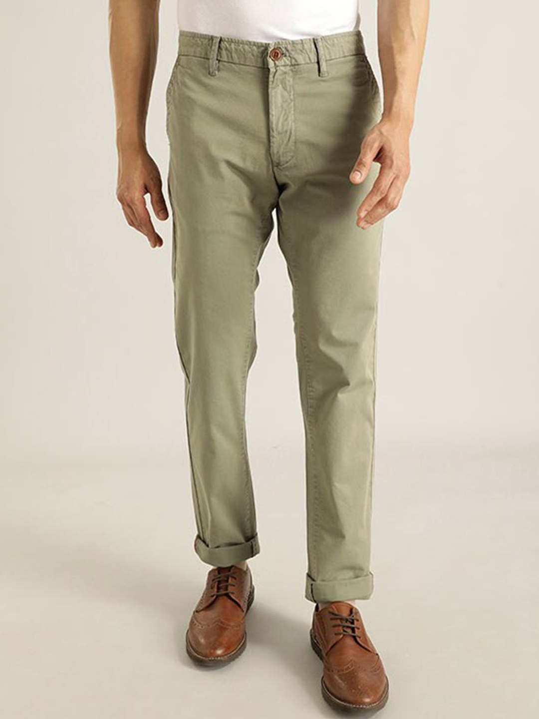 

Indian Terrain Men Brooklyn Slim Fit Mid-Rise Pure Cotton Trousers, Green