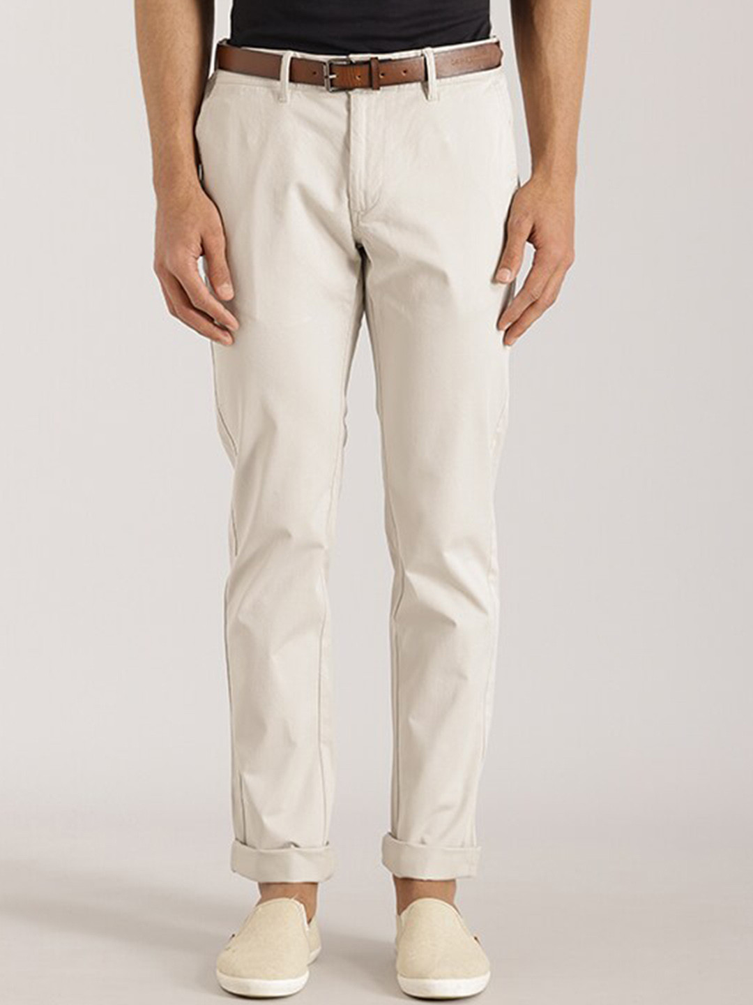 

Indian Terrain Men Brooklyn Mid Rise Plain Pure Cotton Slim Fit Chinos Trousers, Cream