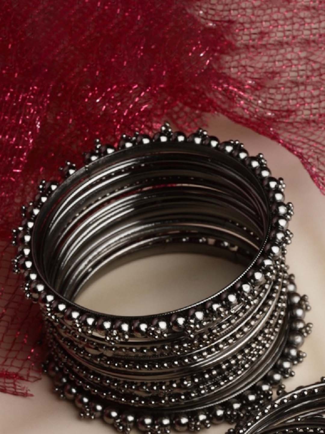 

Sanjog Set Of 20 Silver-Plated Oxidised Bangles