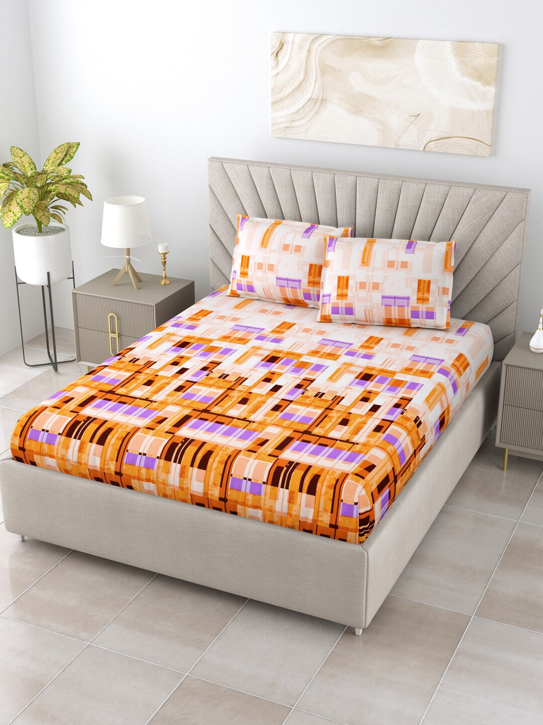 

BOMBAY DYEING Supercale White Printed 144 TC Cotton King Bedsheet & 2 Pillow Covers