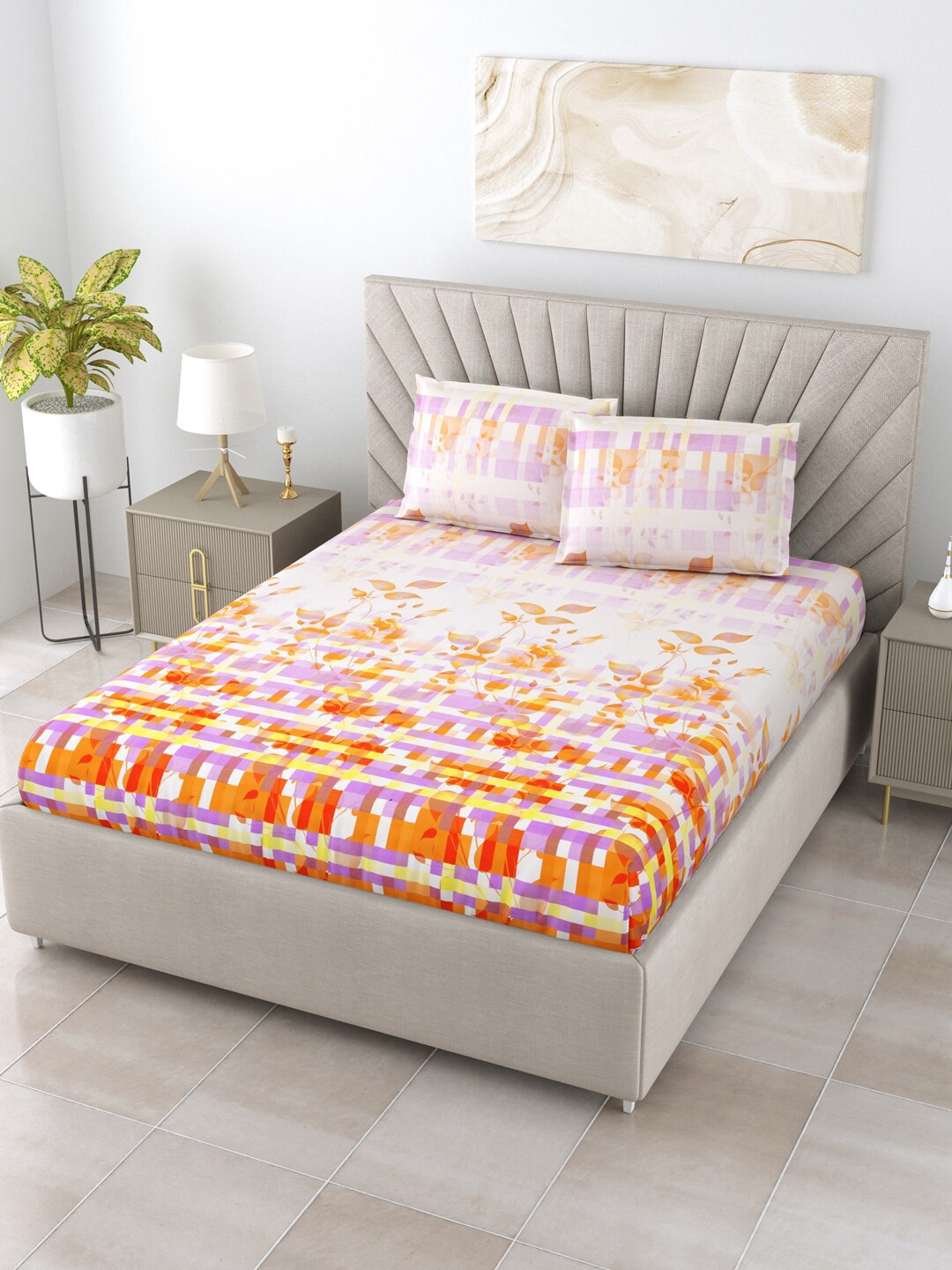 

BOMBAY DYEING Supercale White Printed 144 TC Cotton King Bedsheet & 2 Pillow Covers