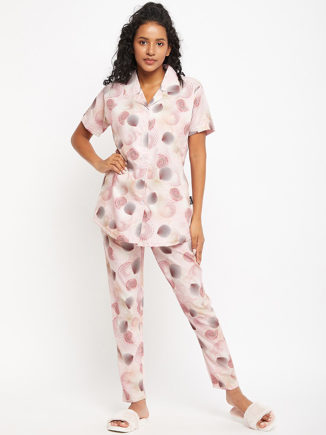 

FirstKrush Abstract Printed Pure Cotton Night Suit, Peach