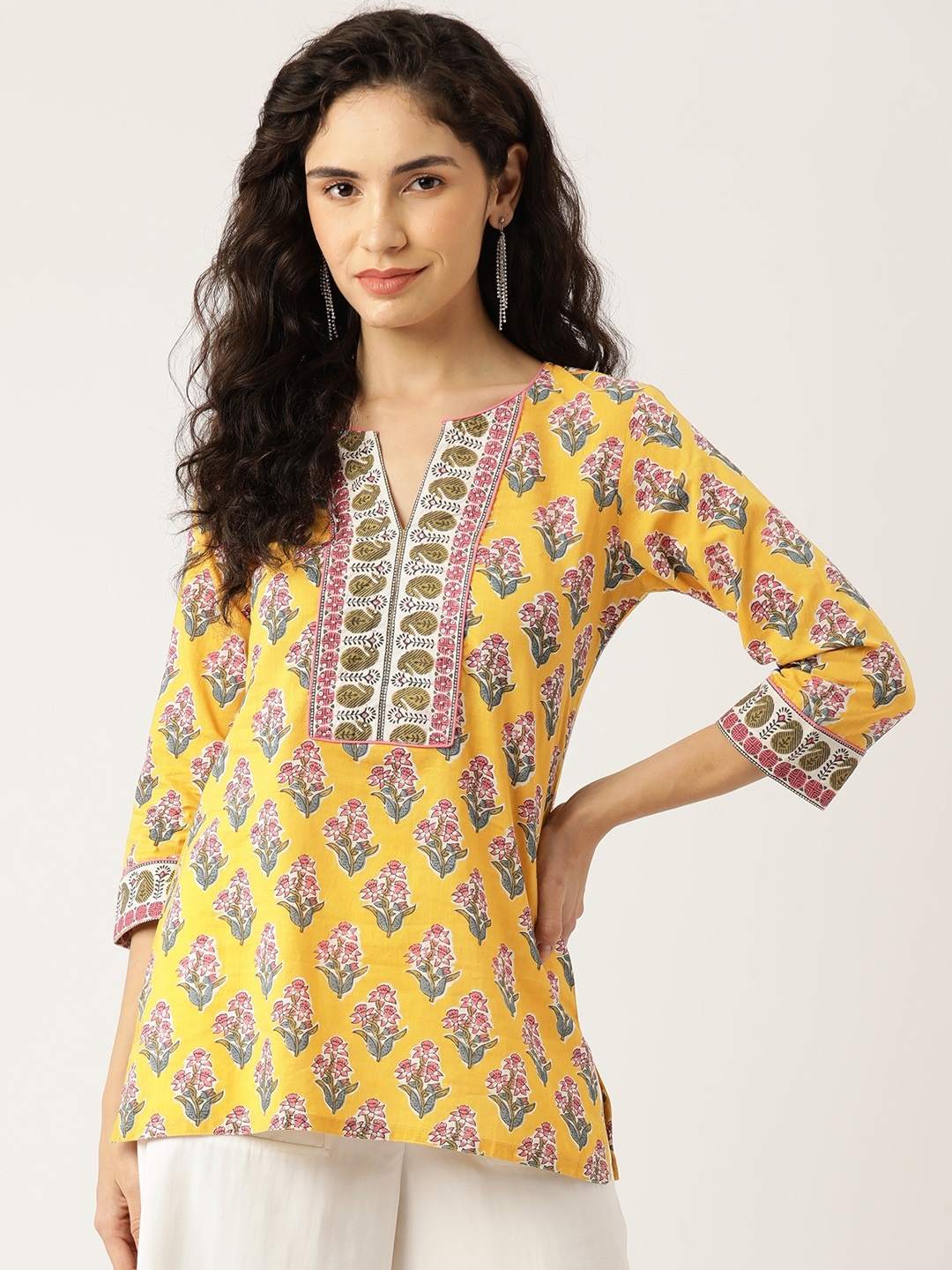 

Jaipur Morni Floral Printed Sequinned Pure Cotton Kurti, Yellow