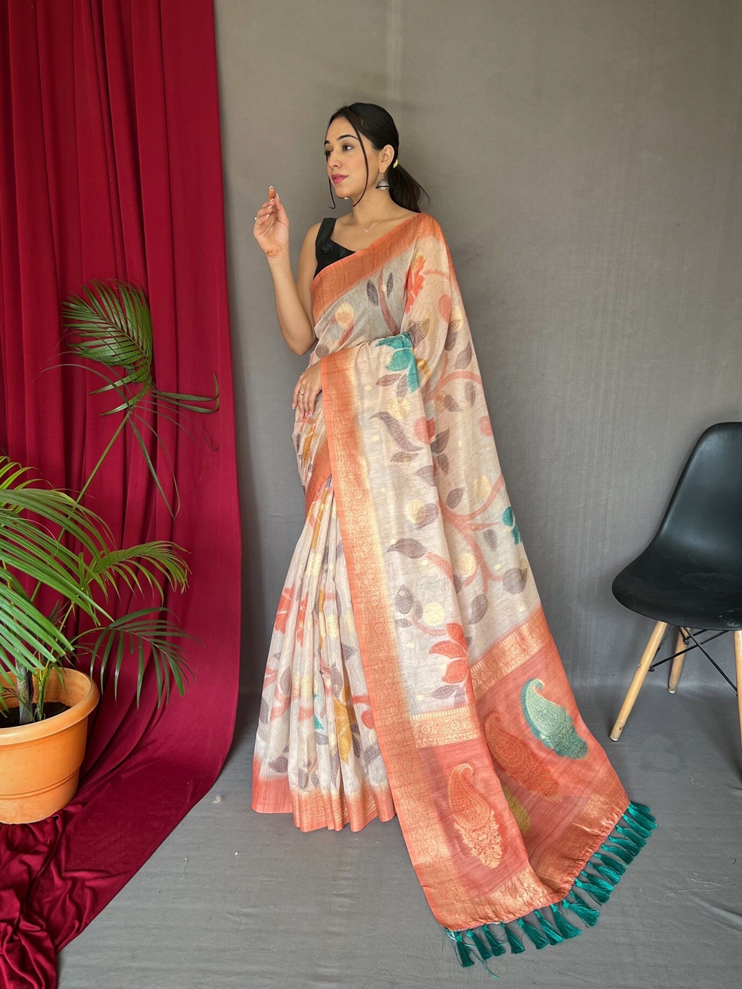 

Mitera Orange & White Floral Printed Chanderi Saree