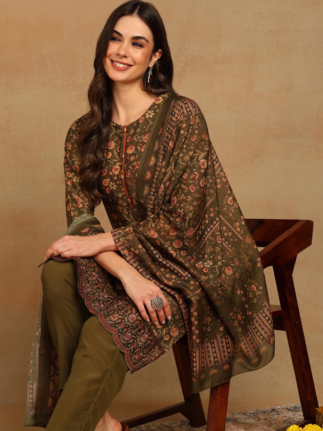

AHIKA Olive Green Floral Printed Thread Work Kurta with Trousers & Dupatta