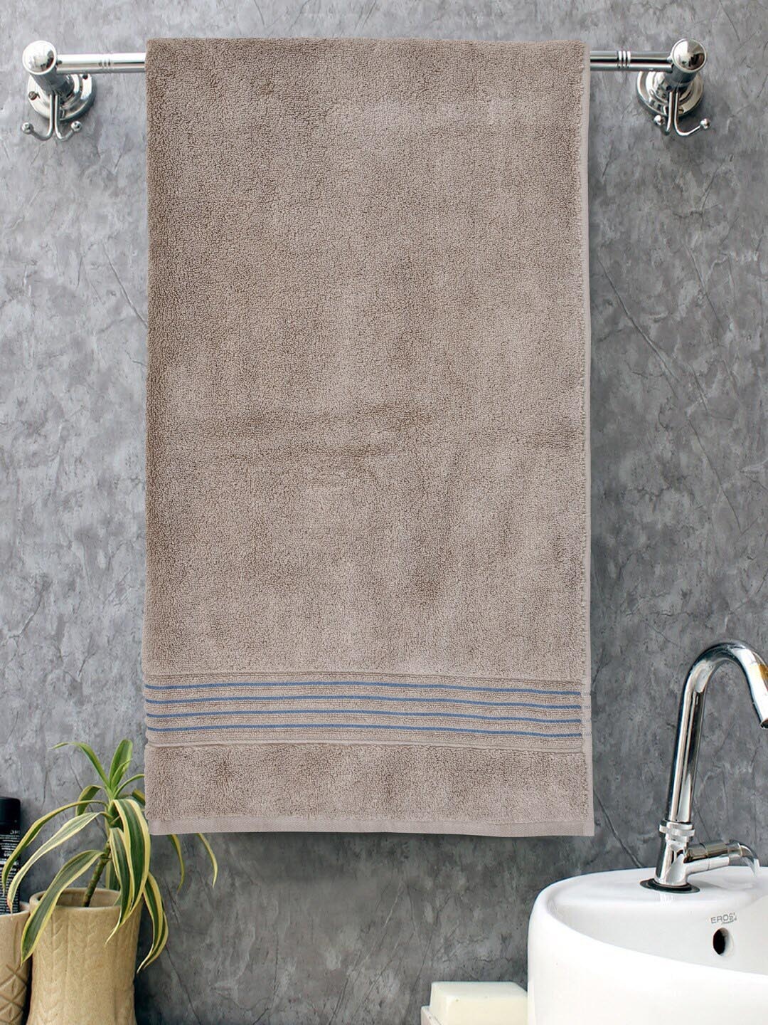 

Home Fresh Brown Self Design 400 GSM Pure Cotton Bath Towel
