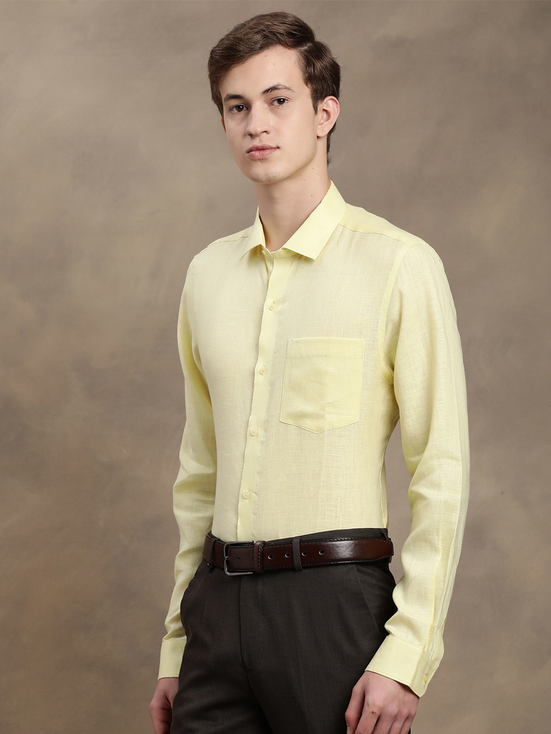 

Turtle Modern Slim Fit Pure Linen Formal Shirt, Yellow