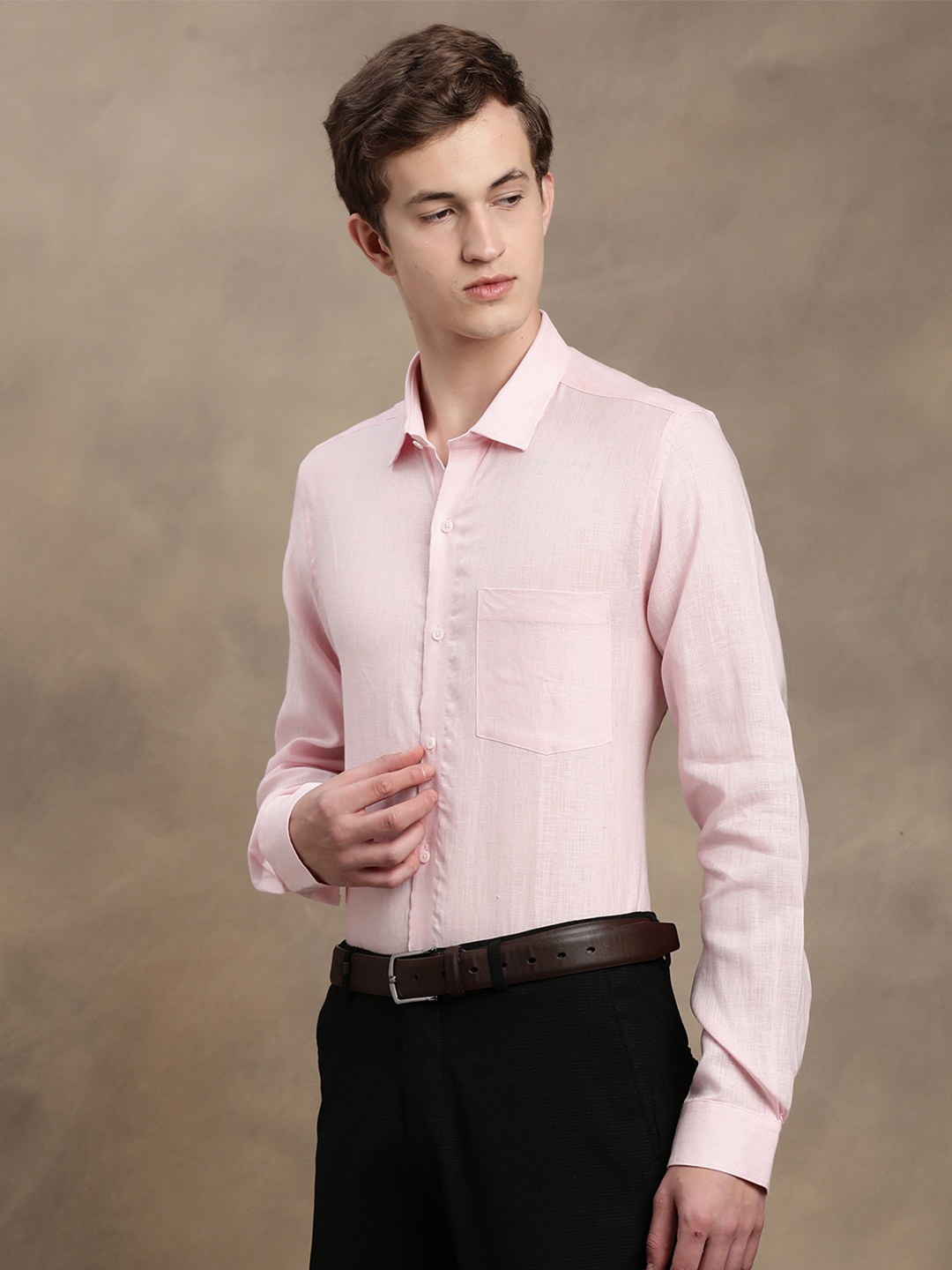 

Turtle Modern Slim Fit Linen Formal Shirt, Pink