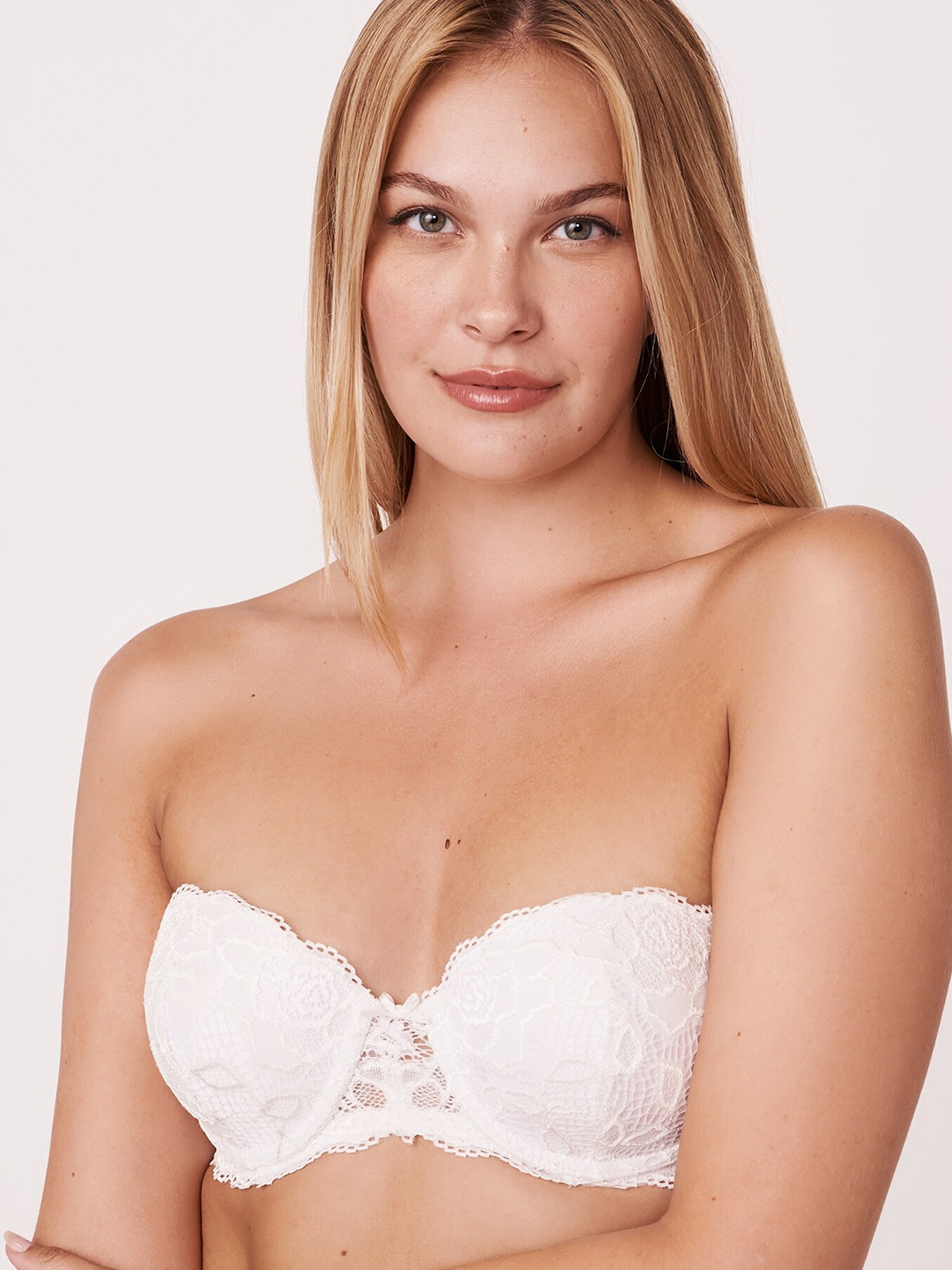 

La Vie en Rose Medium Coverage Underwired Lightly Padded All Day Comfort Push-Up Bra, White