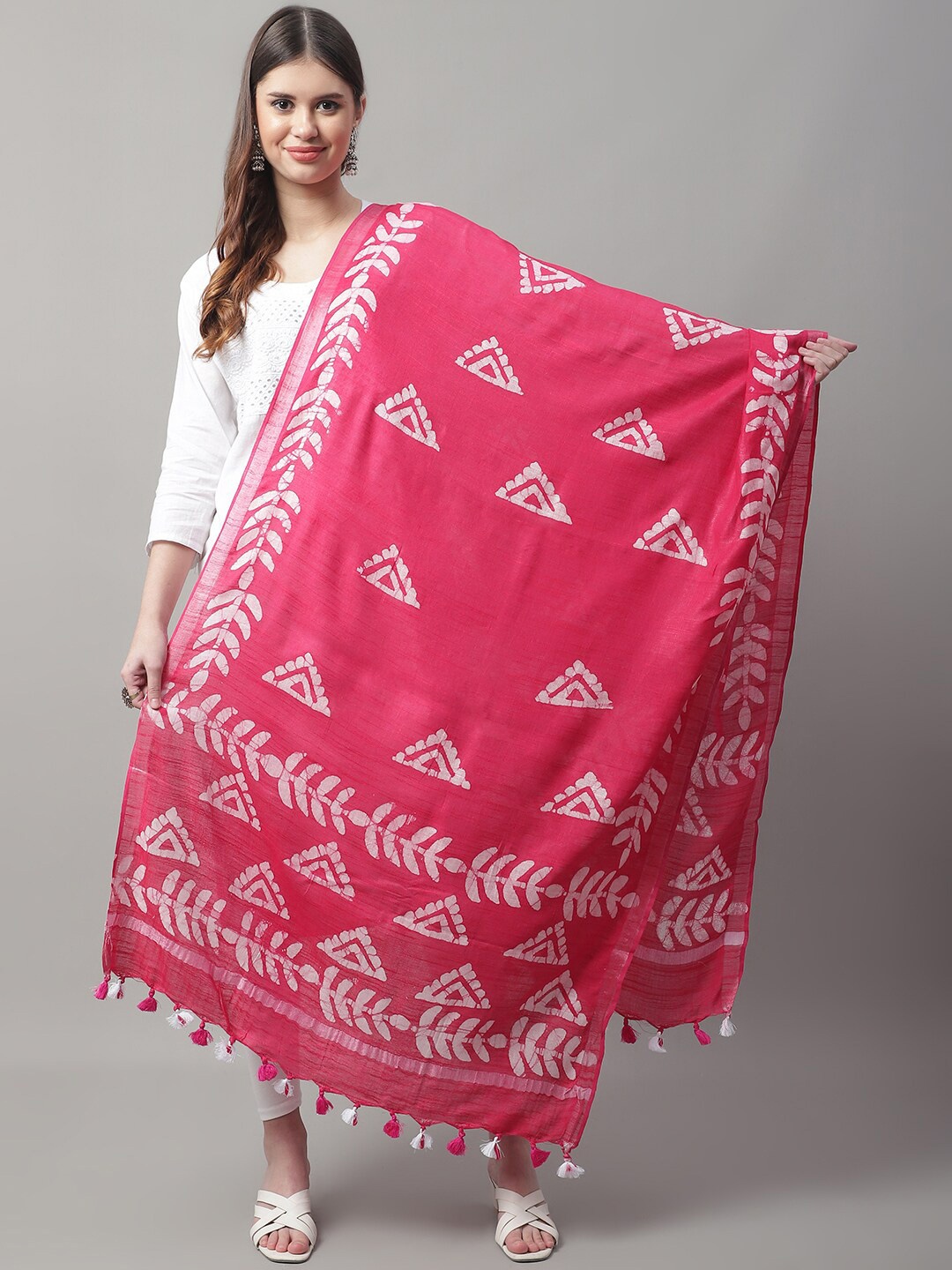 

LOOM LEGACY Ethnic Motifs Dyed Cotton Dupatta, Magenta
