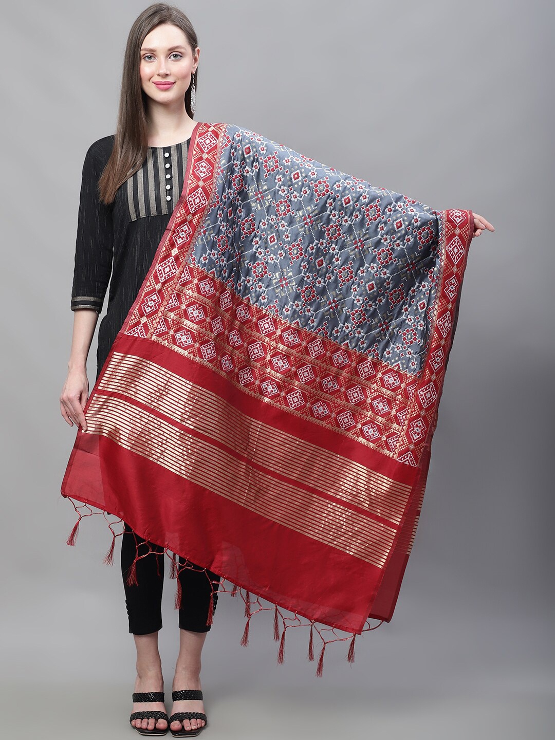 

LOOM LEGACY Ethnic Motifs Woven Design Zari Dupatta With Tasselled Border, Grey