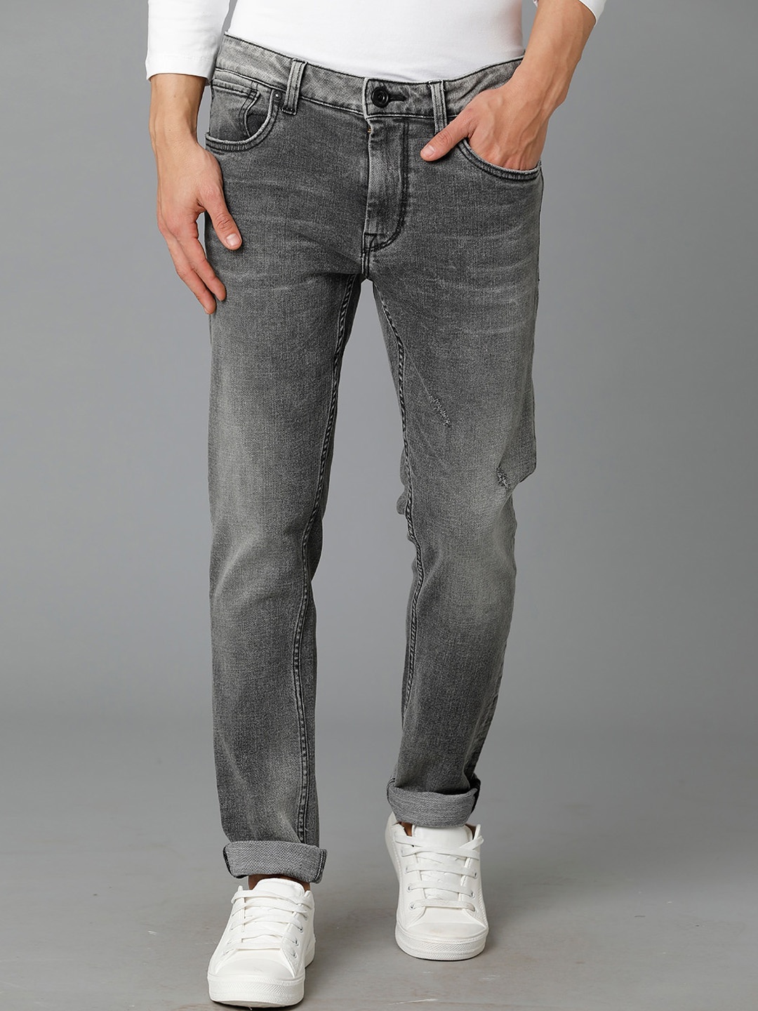 

Voi Jeans Men Skinny Fit Heavy Fade Jeans, Black