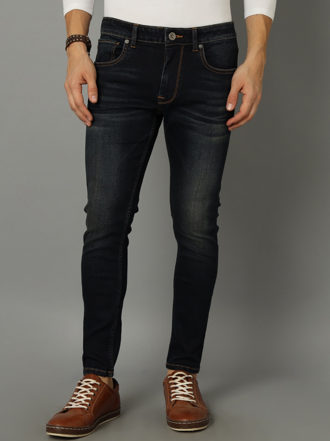

Voi Jeans Men Skinny Fit Light Fade Jeans, Blue