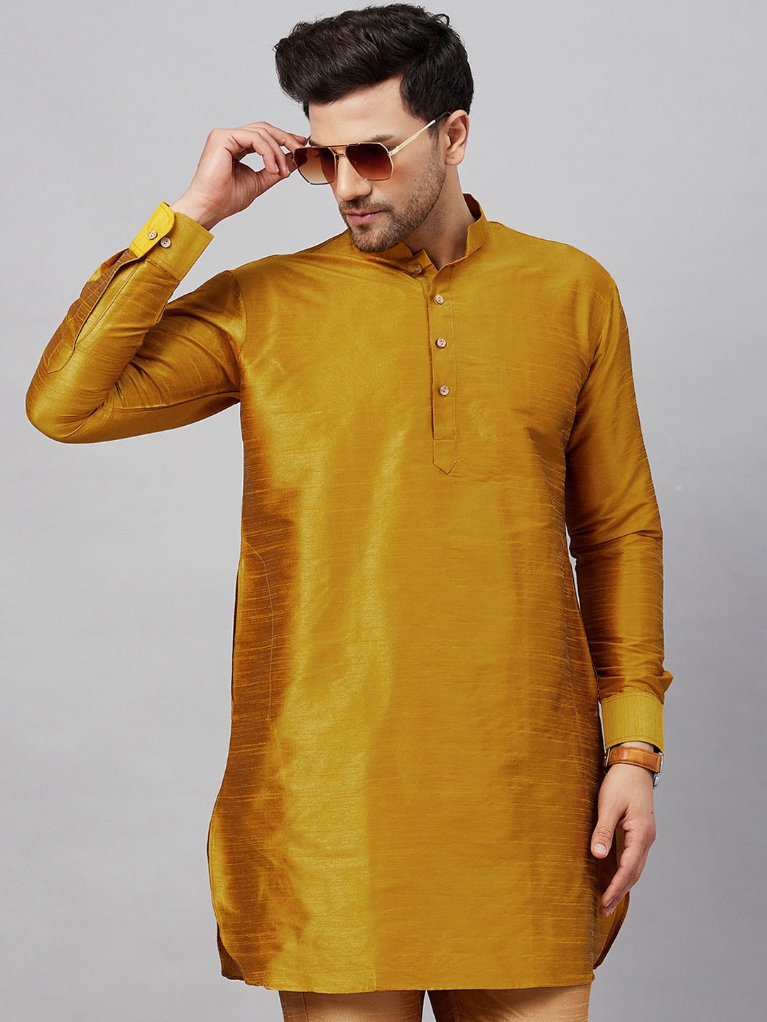 

VASTRAMAY Mandarin Collar Straight Kurta, Mustard